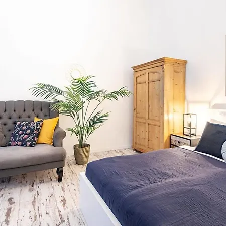 Ultra - Charming And New - Quiet Sleep