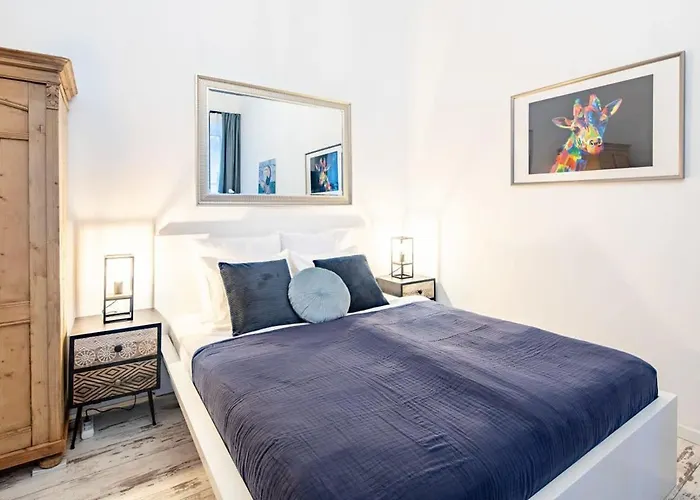 Ultra - Charming And New - Quiet Sleep Boedapest