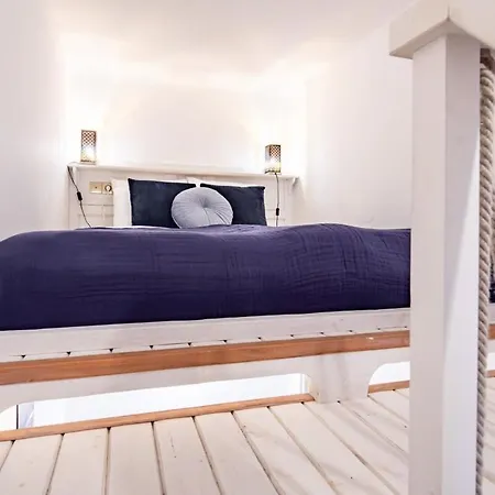 Ultra - Charming And New - Quiet Sleep * Budapeşte